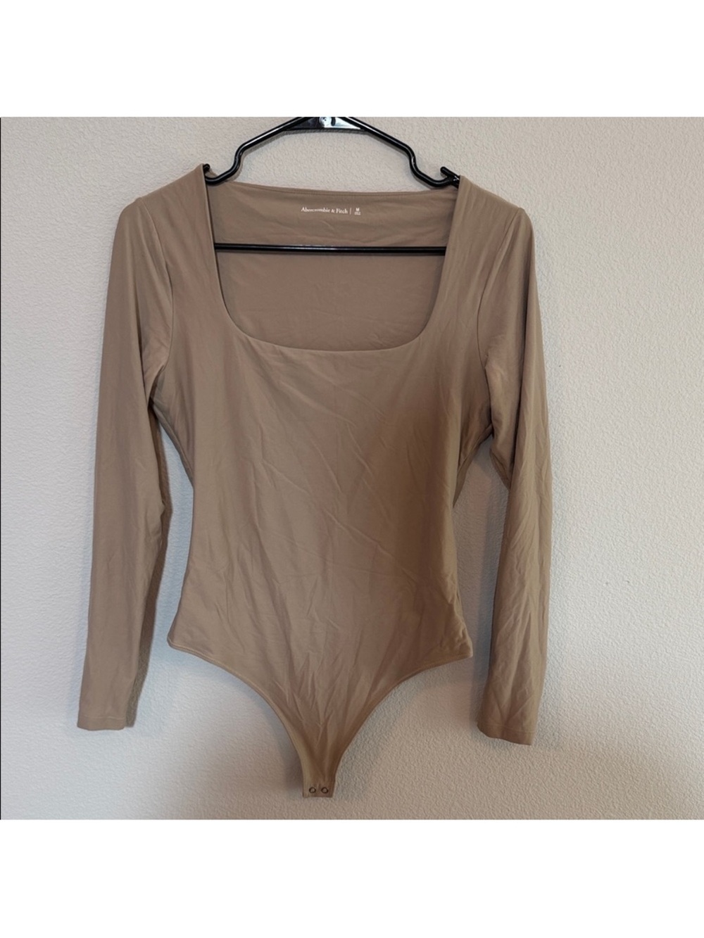 Abercrombie & Fitch Women's Taupe Scoop-Neck Long Sleeve Bodysuit